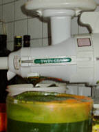 Grassaft mit Greeenpower-Entsafter